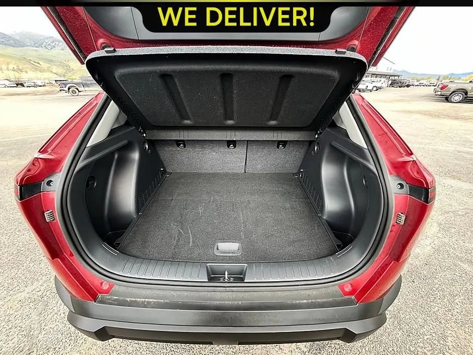 Used 2025 Red Hyundai SEL image 17