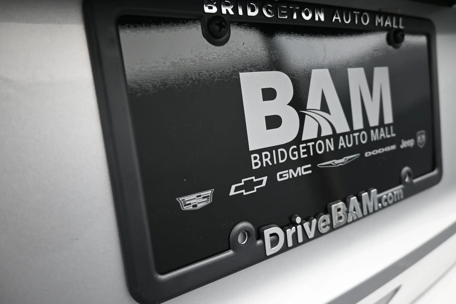 Used 2025 Silver Nissan SV image 27