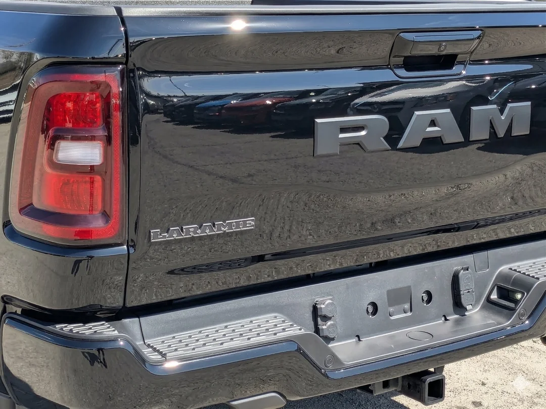 New 2026 Black RAM Laramie - - 4x4 - Night Edition - Laramie Lvl 2 Grp - Advanced Safety Grp II & More! image 11
