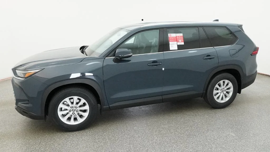 New 2026 Storm Cloud Toyota XLE image 5