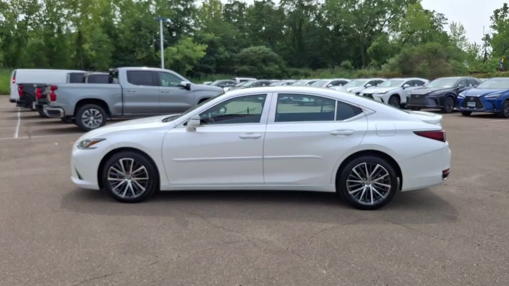 Certified Used 2022 EMINENT WHITE PEARL Lexus 250 image 5