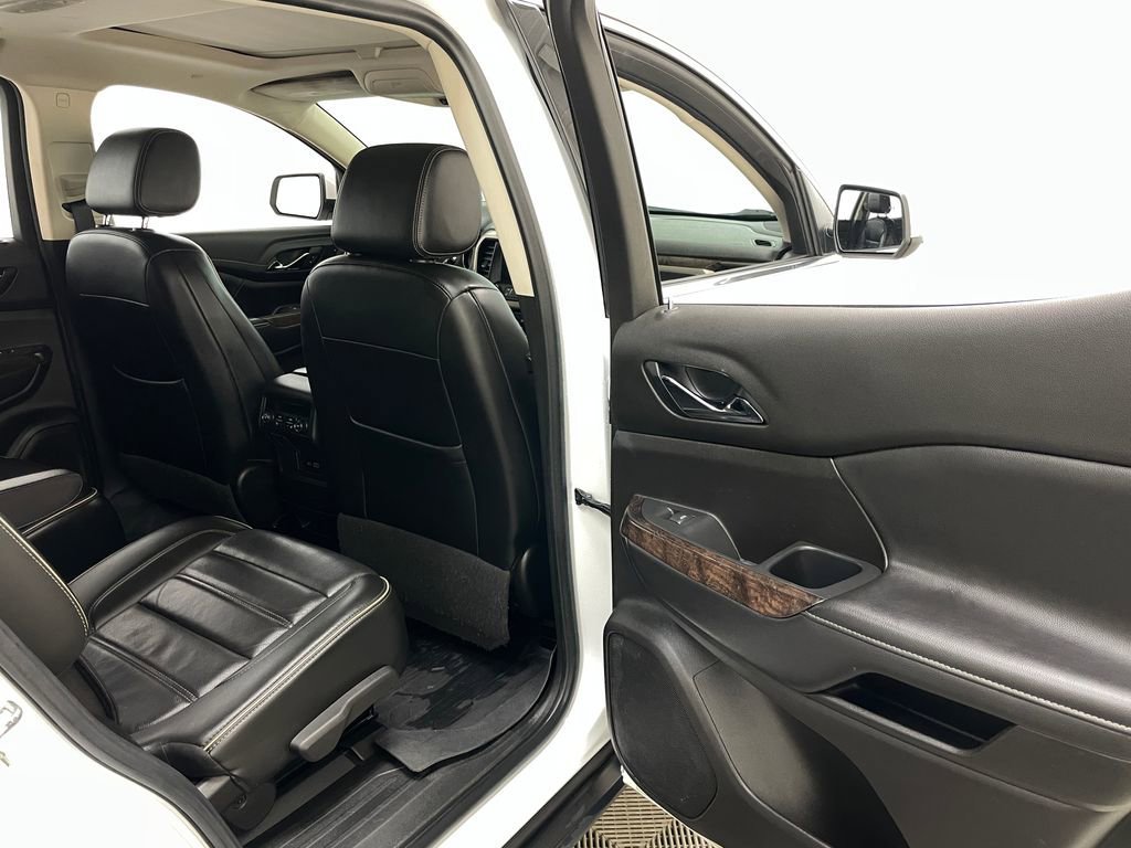 2021 GMC Acadia Denali - Photo 45