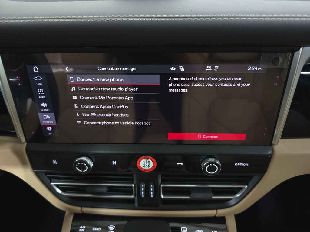 2026 Porsche Macan T - Photo 17