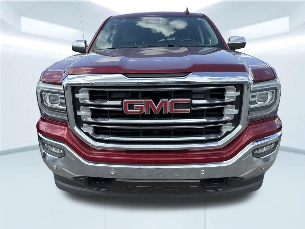 Used 2018 Red GMC SLT image 2