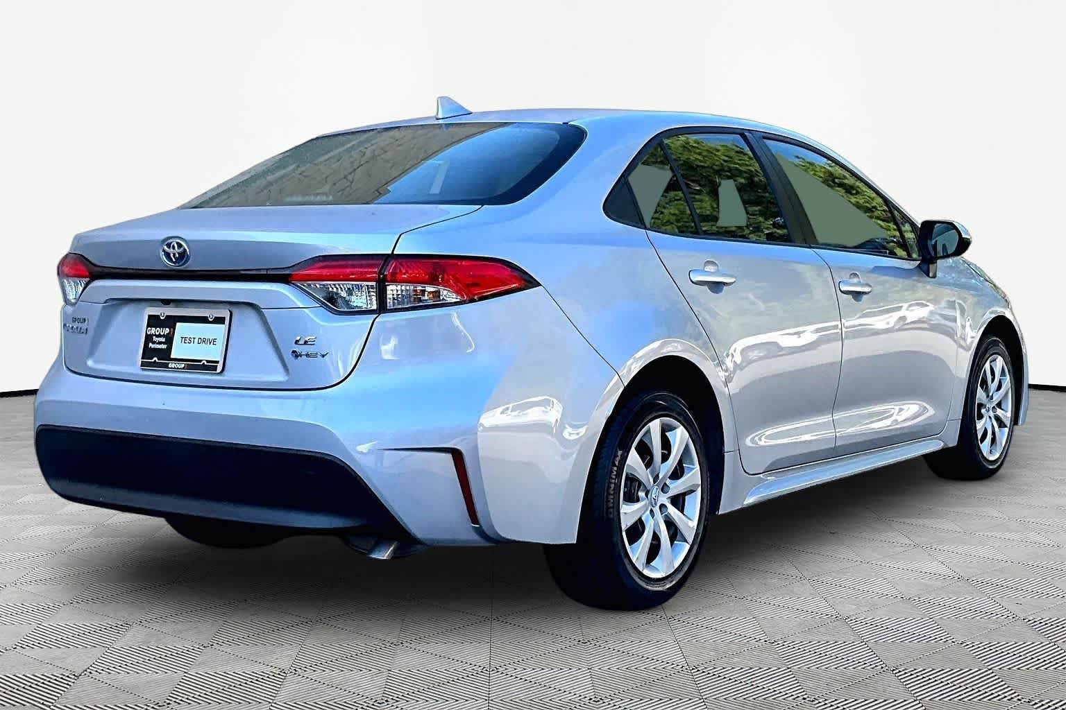 Used 2025 Classic Silver Metallic Toyota Hybrid LE image 13
