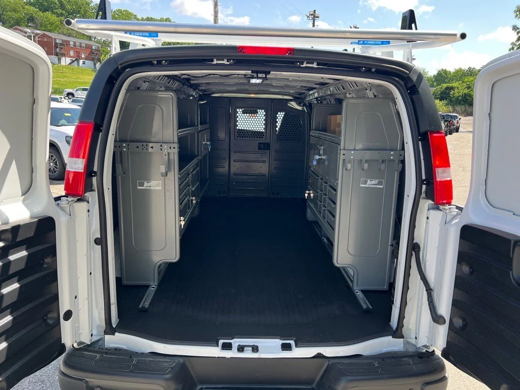 2025 GMC Savana Cargo Work Van - Photo 6