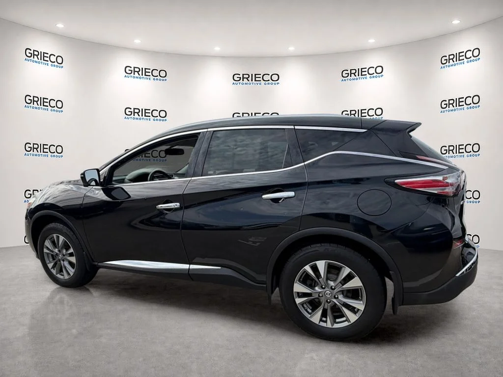 Used 2017 Black Nissan SL image 5