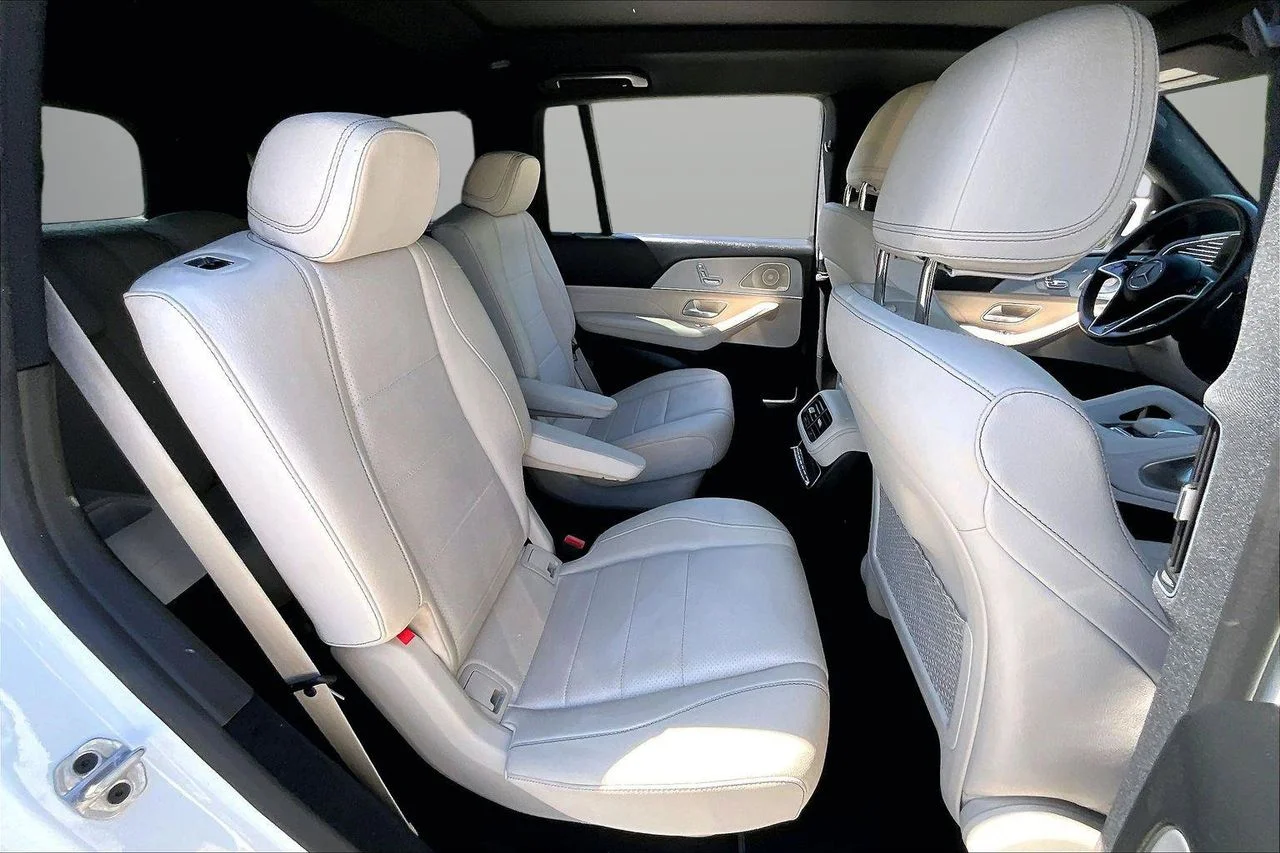 Used 2025 White Mercedes-Benz GLS 450 image 25