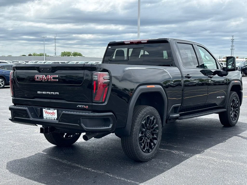 2026 GMC Sierra 2500HD AT4 - Photo 8