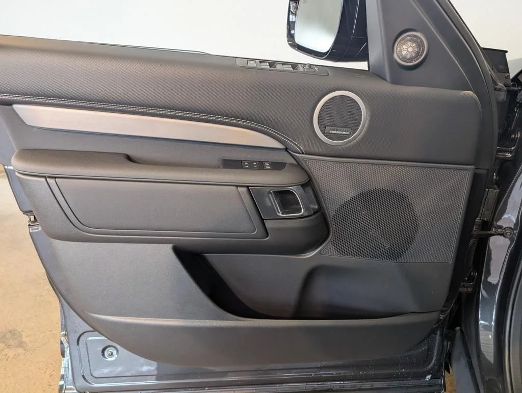 New 2026 Carpathian Grey Land Rover  image 8