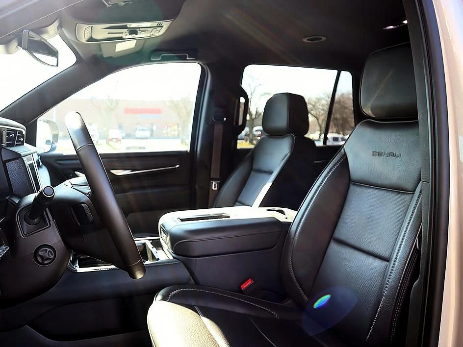 Used 2023 Pearl Beige Metallic GMC Denali image 13