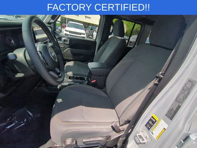 Used 2024 Silver Jeep Sport S image 14