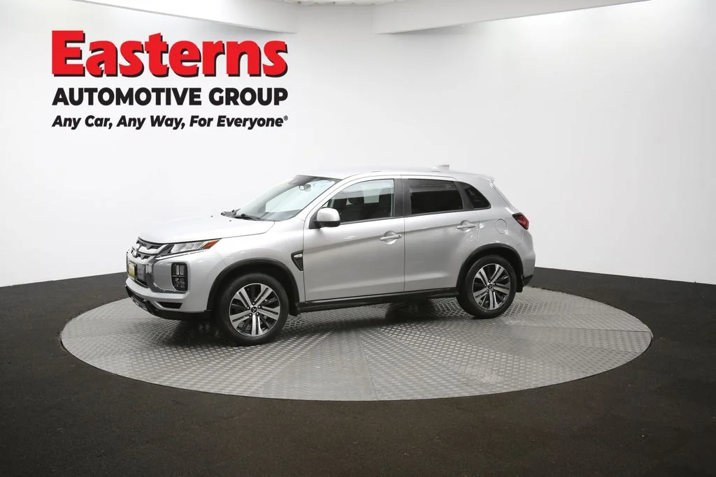 Used 2023 Silver Mitsubishi 2.0 ES image 55