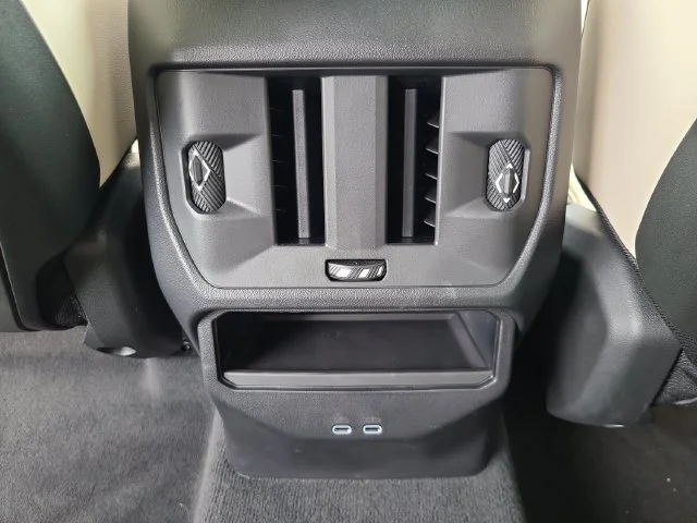 Used 2026  BMW 30 xDrive image 17