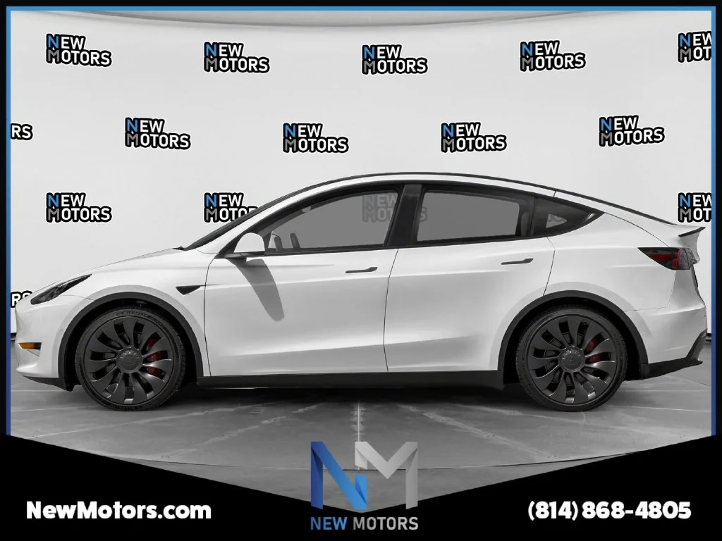 Used 2021 White Tesla Long Range image 3
