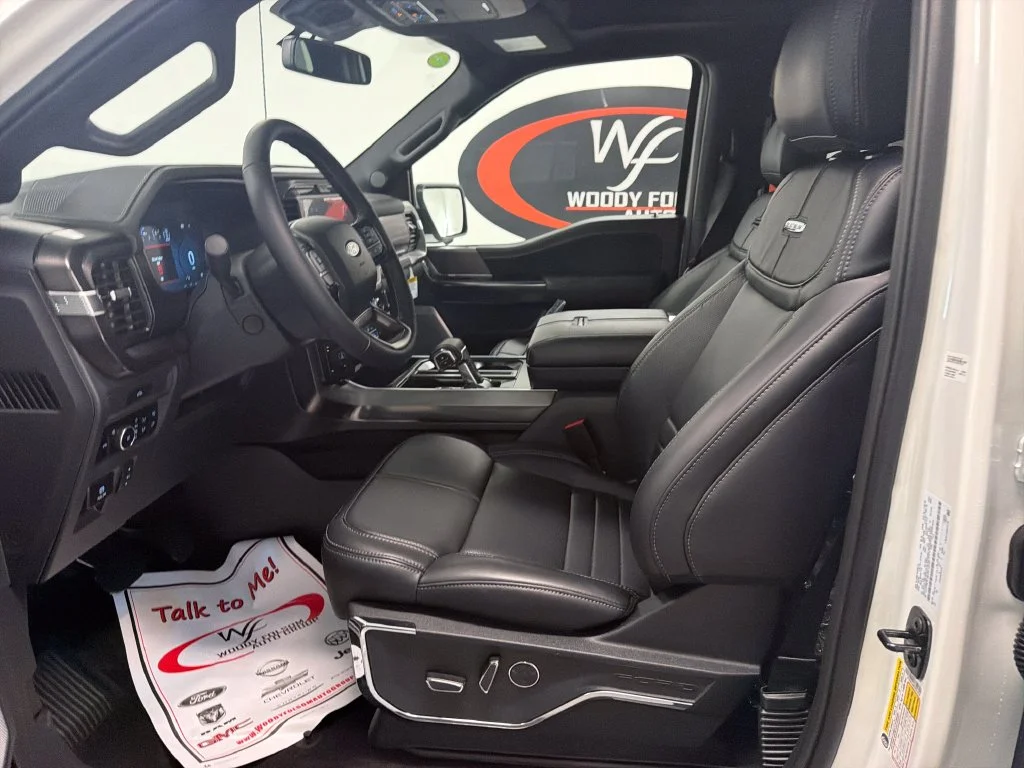 New 2026 Star White Metallic Tri-Coat Ford Platinum® image 8