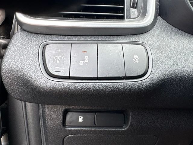 Used 2019 Titanium Silver Kia LX image 21