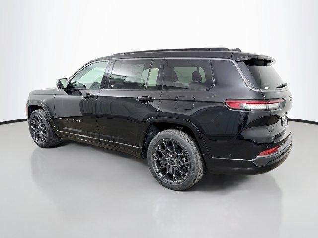 New 2027 High-Gloss Black Paint Jeep Summit image 5