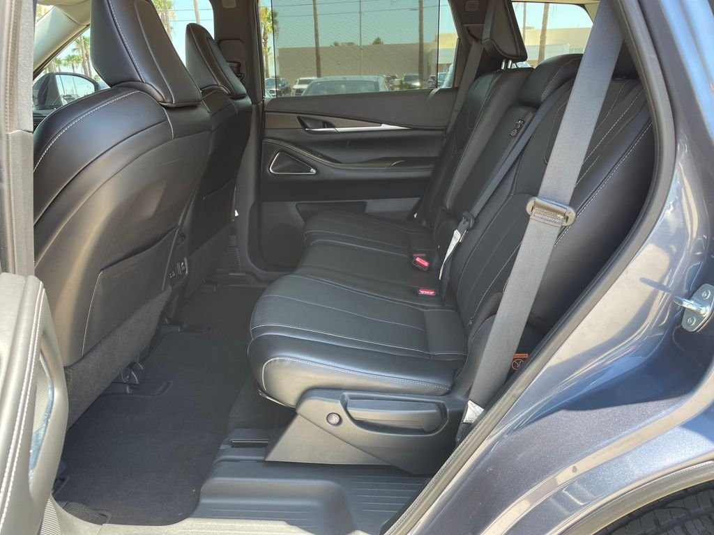 Used 2023 Blue INFINITI Sensory image 25
