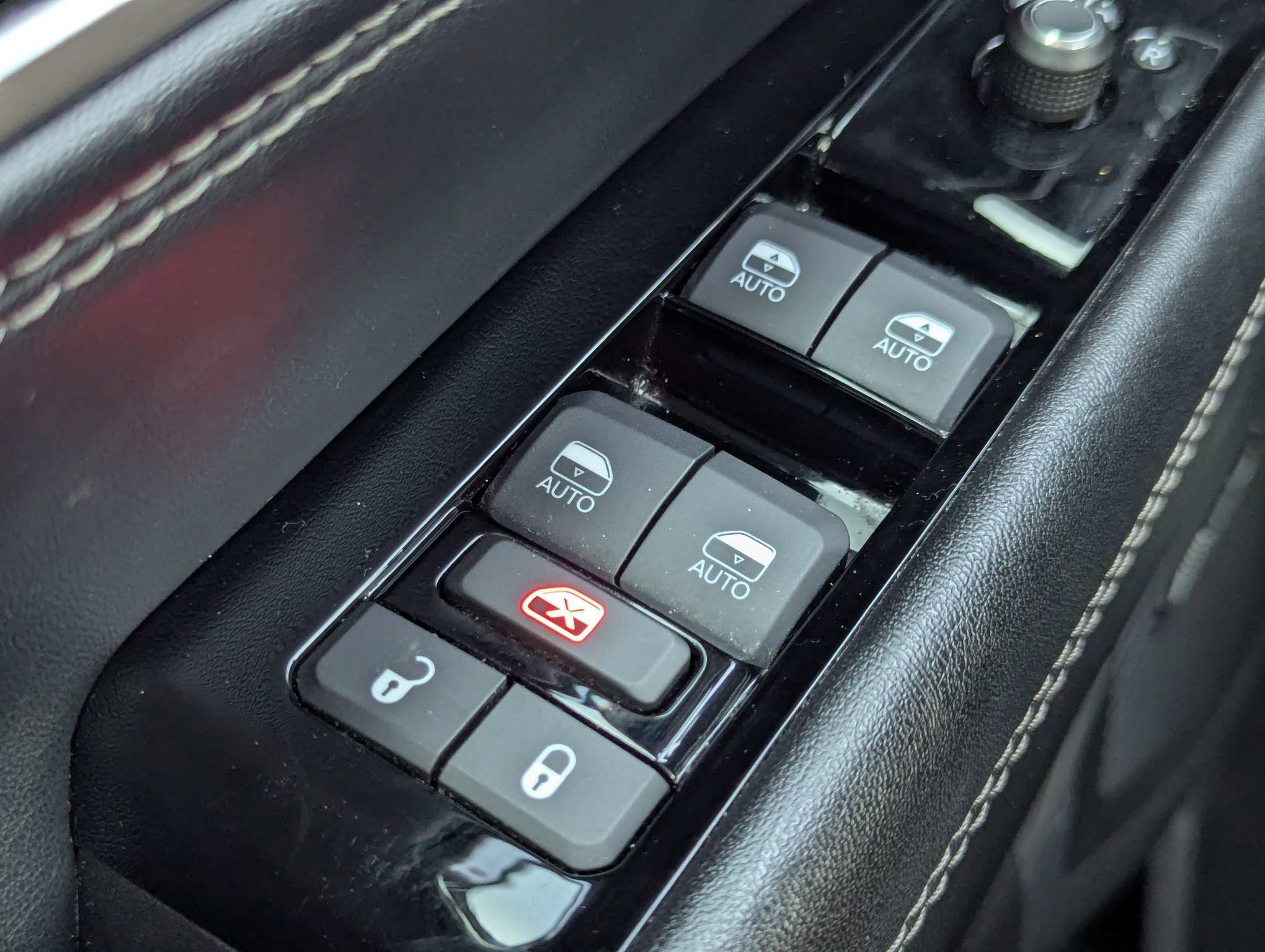 Used 2024 Black Jeep Series II image 22