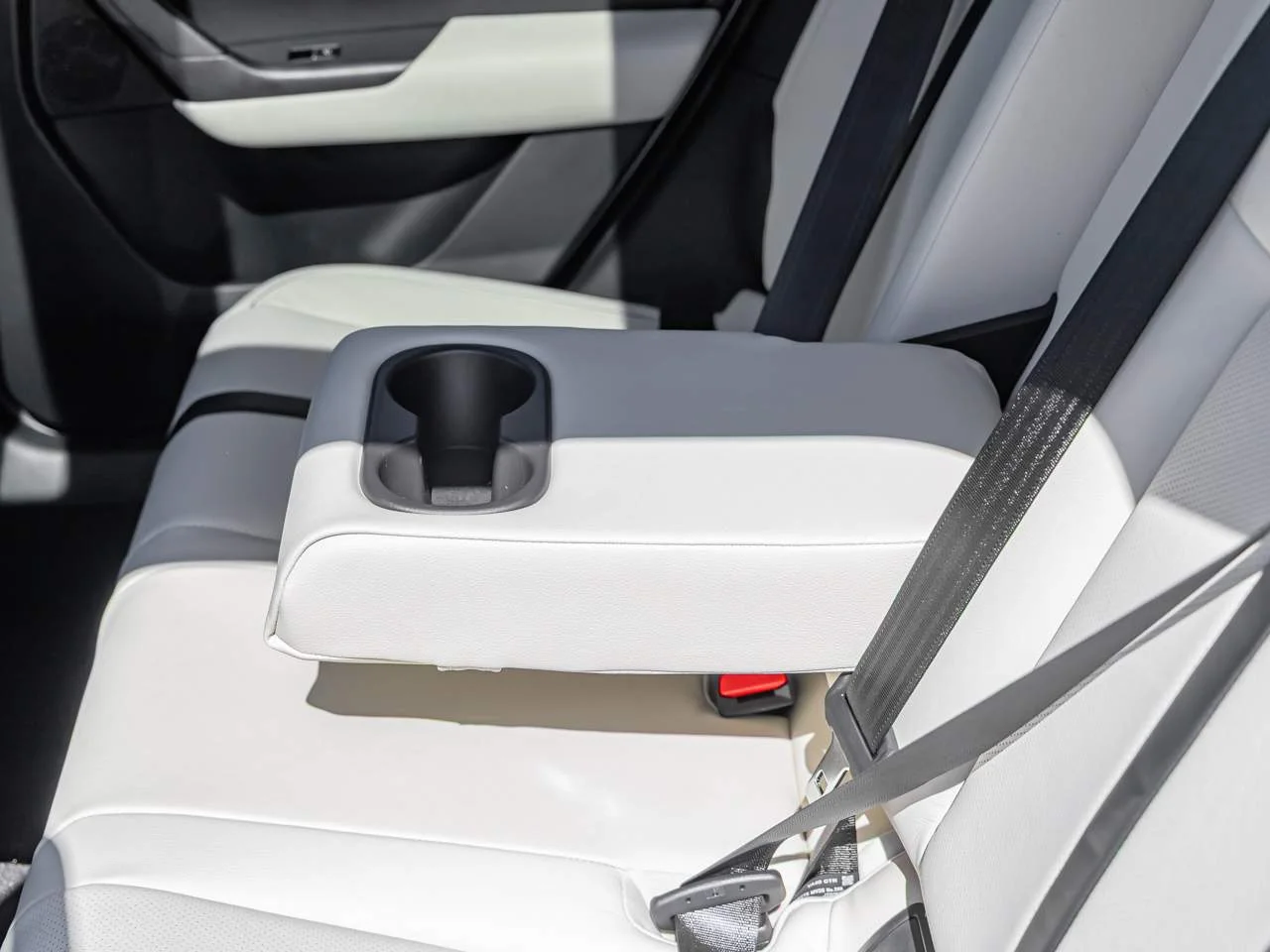 New 2026 Wind Chill Pearl Mazda 2.5 S Premium AWD image 22