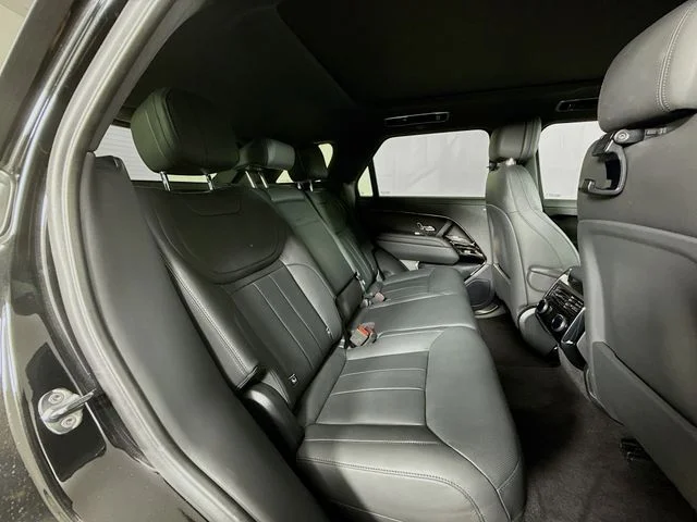 Used 2024 Black Land Rover Dynamic SE image 29