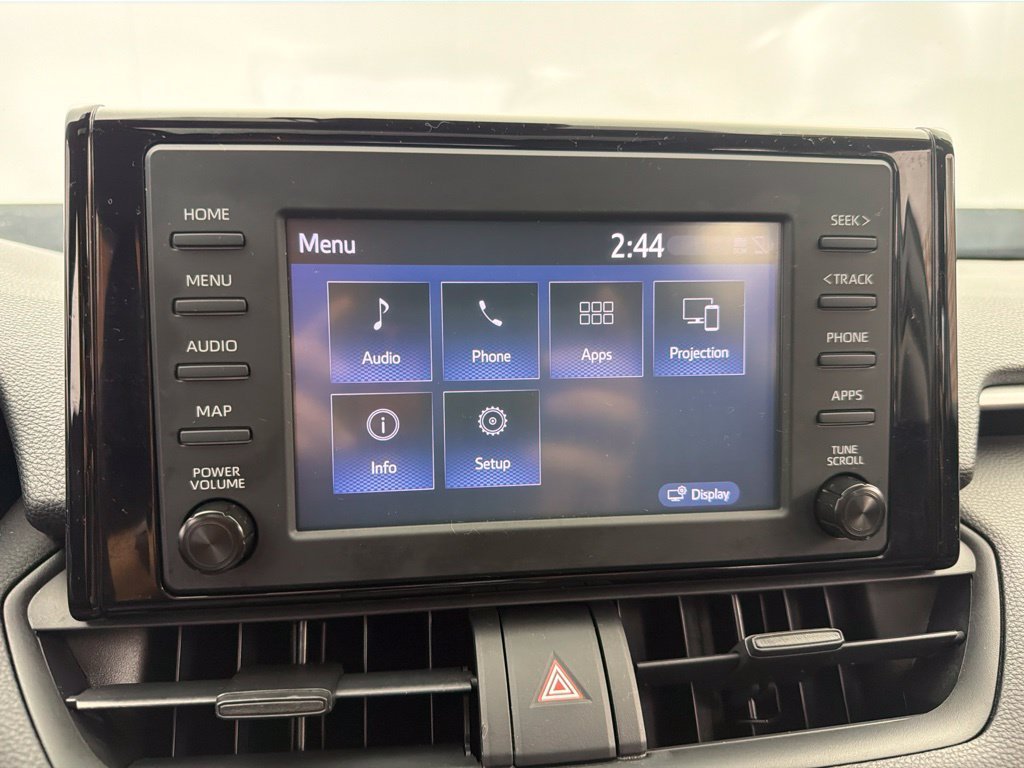 Used 2019  Toyota XLE image 16