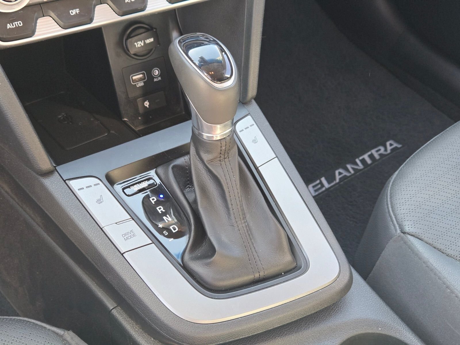 Used 2020 Silver Hyundai Limited image 22