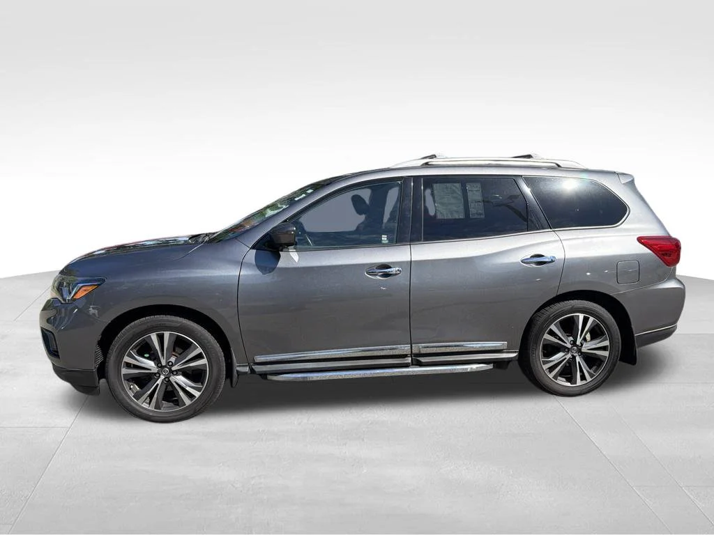 Used 2020 Gray Nissan Platinum image 2