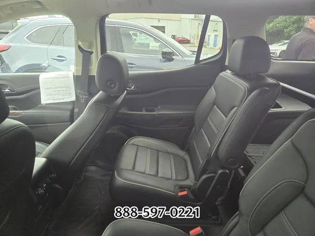 Used 2020 Silver GMC Denali image 3