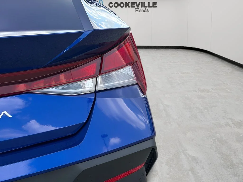 Used 2024 Intense Blue Hyundai SEL image 9