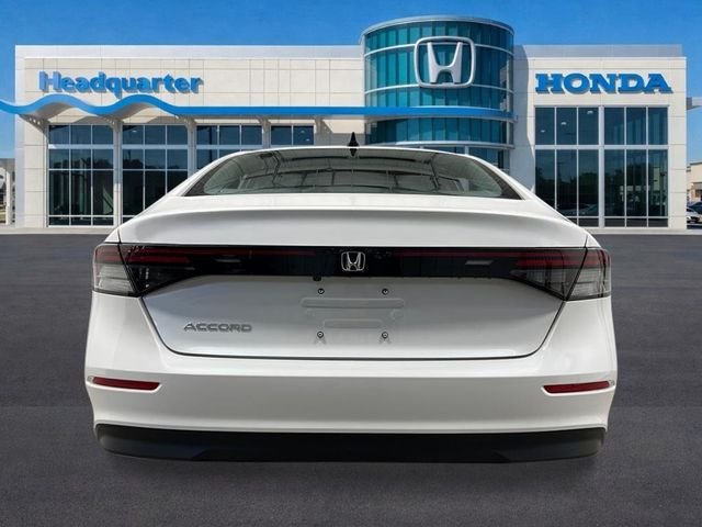 New 2026 Platinum White Pearl Honda SE image 4