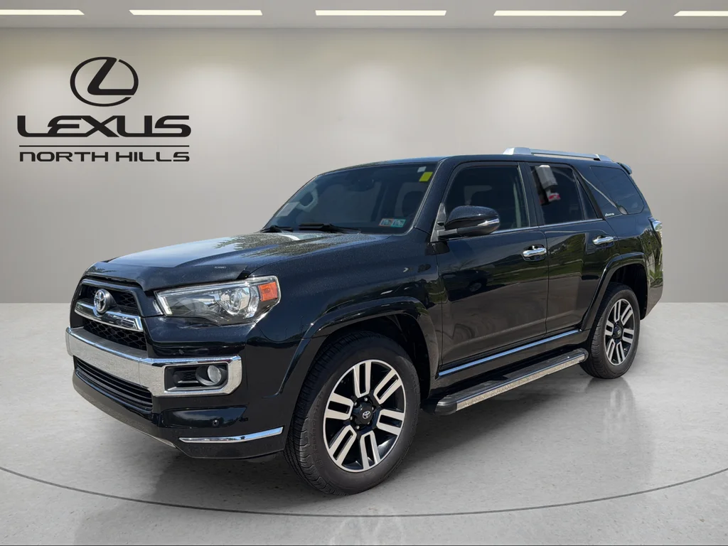 2017 Toyota 4Runner Limited 4x4 V6's photo