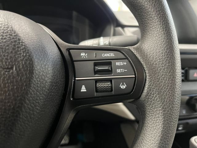 New 2026 Meteorite Gray Metallic Honda SE image 18