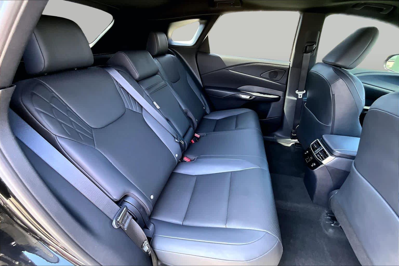 2024 Lexus RX 350 - Photo 19