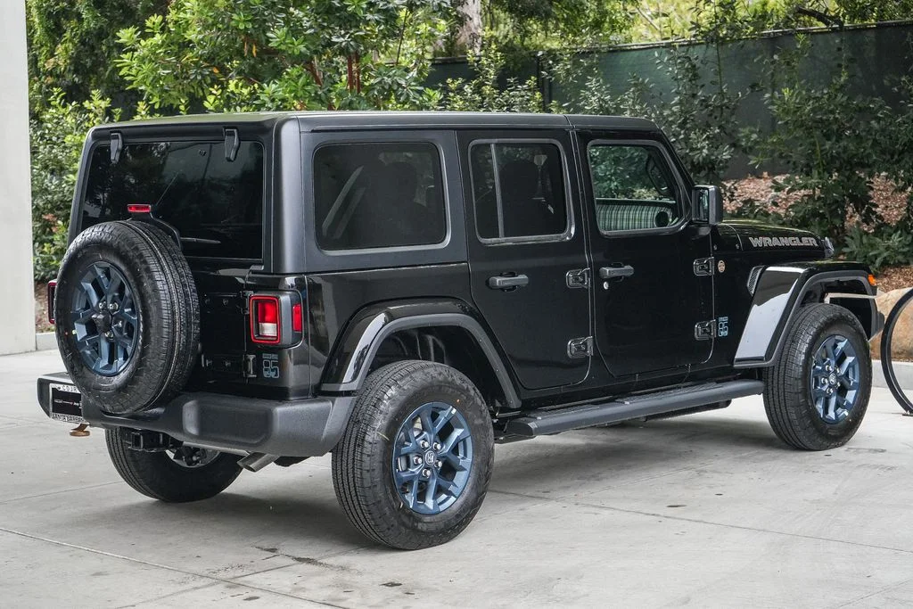 New 2026 Black Clear-Coat Exterior Paint Jeep Sport image 6