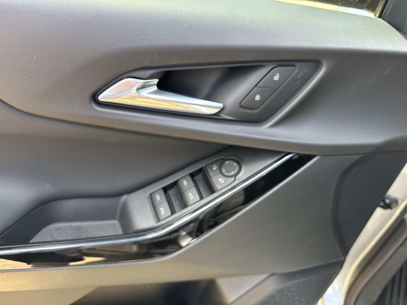 2027 Chevrolet Equinox LT - Photo 12