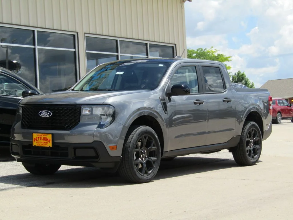 New 2026 Carbonized Gray Metallic Ford XLT image 12