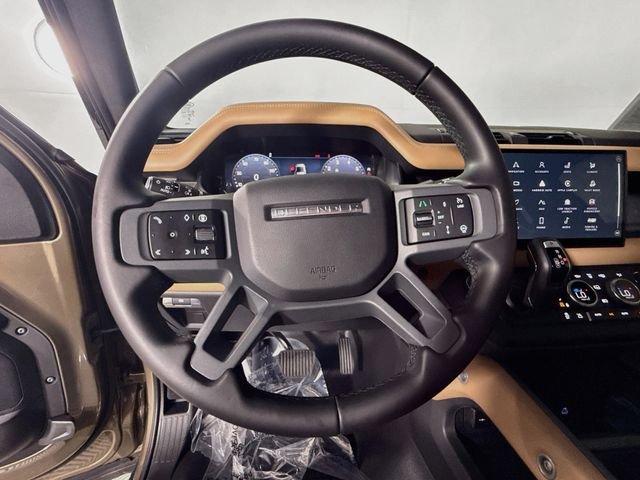 Certified Used 2025 Gray Land Rover X-Dynamic SE image 12