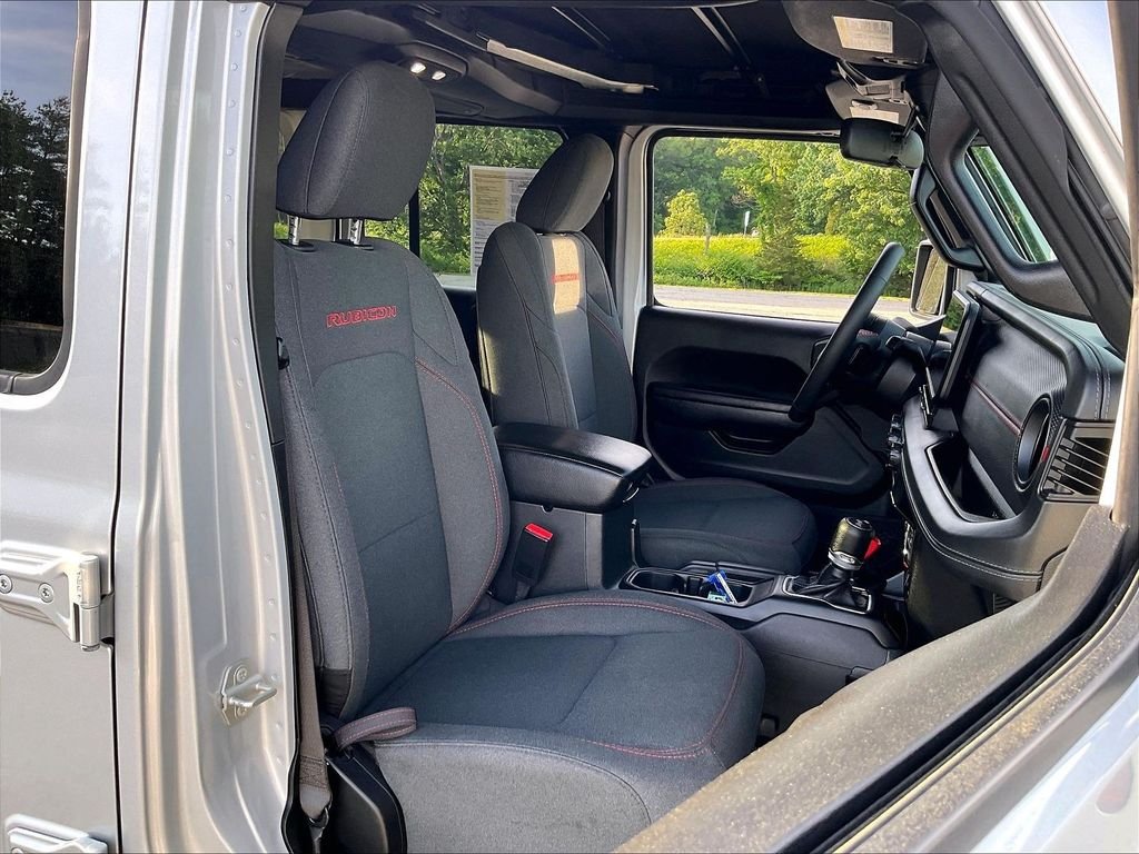 Used 2024 Silver Jeep Rubicon image 11