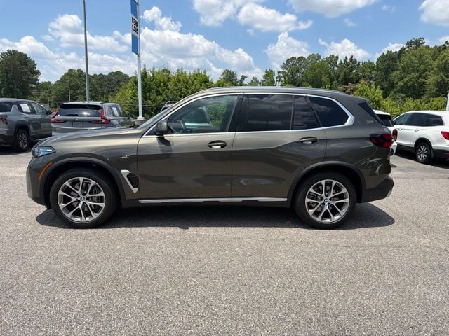 Used 2026 Green BMW xDrive40i image 8