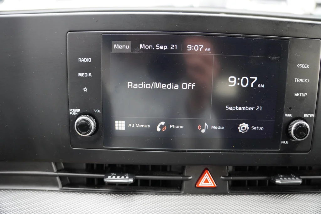 Certified Used 2023 Gravity Gray Kia LX image 5