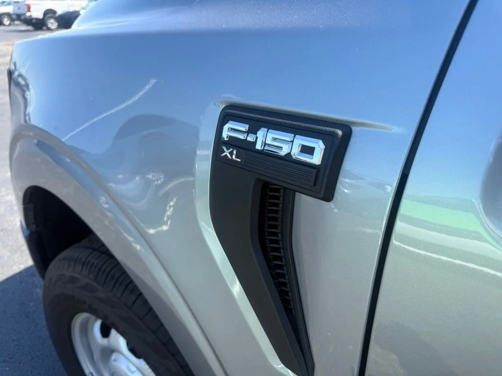 New 2025 Iconic Silver Metallic Ford XL image 12