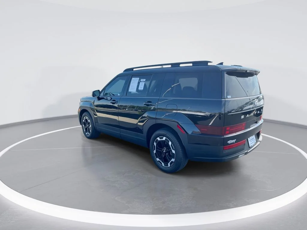 Used 2024 Black Hyundai SEL image 6