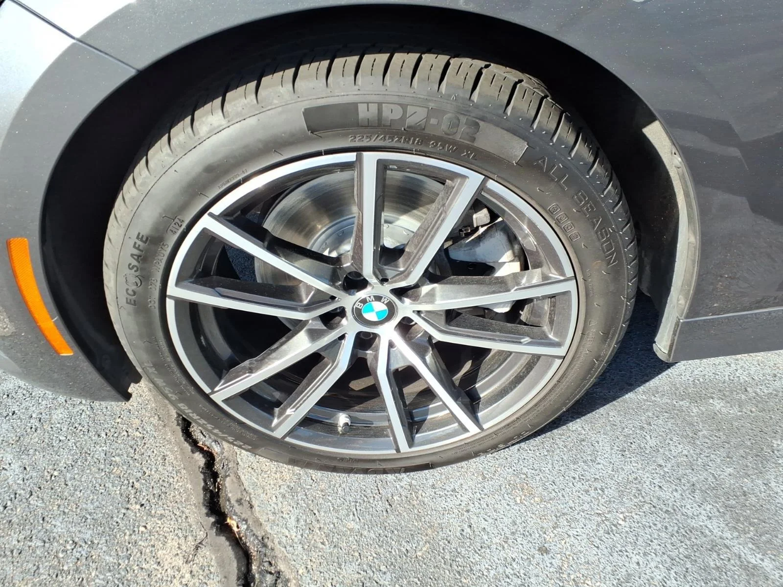 Used 2020 Mineral Gray Metallic BMW 330i xDrive image 15
