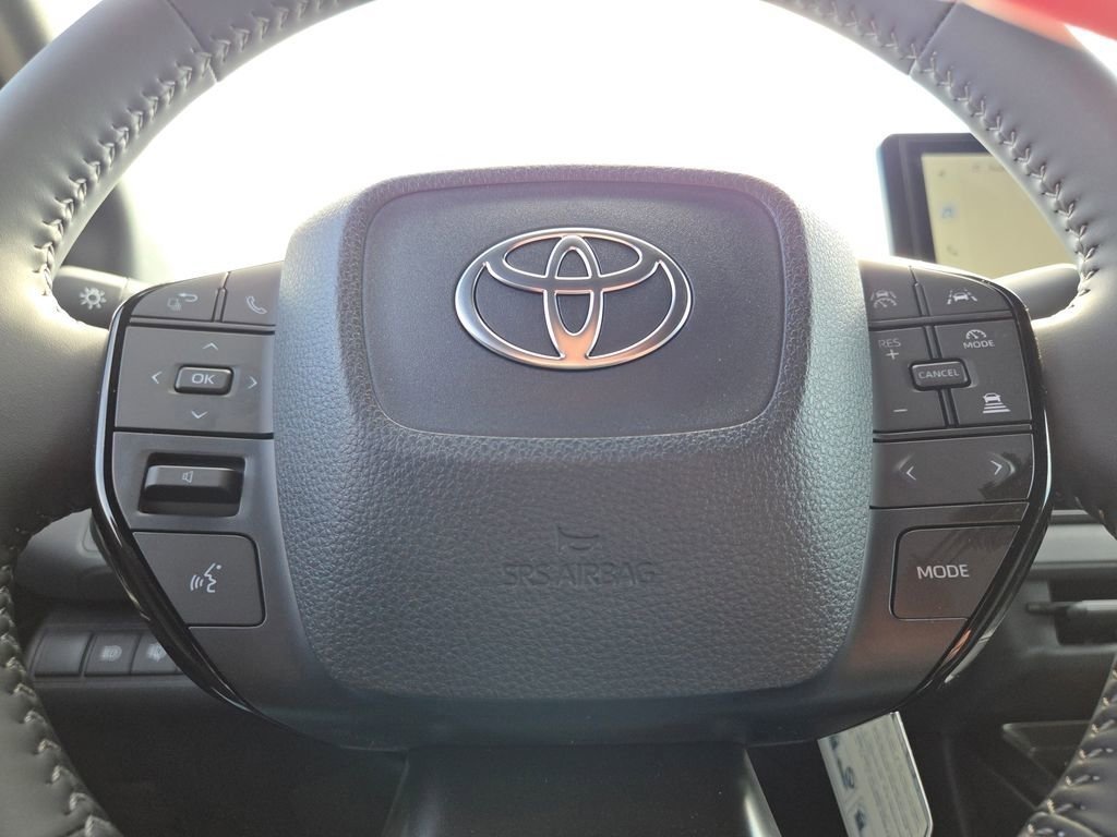 2026 Toyota C-HR XSE - Photo 32