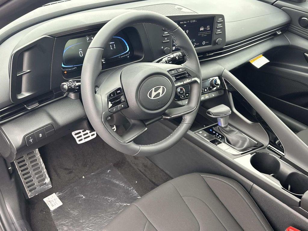 New 2026 Gray Hyundai SEL Sport Premium image 2