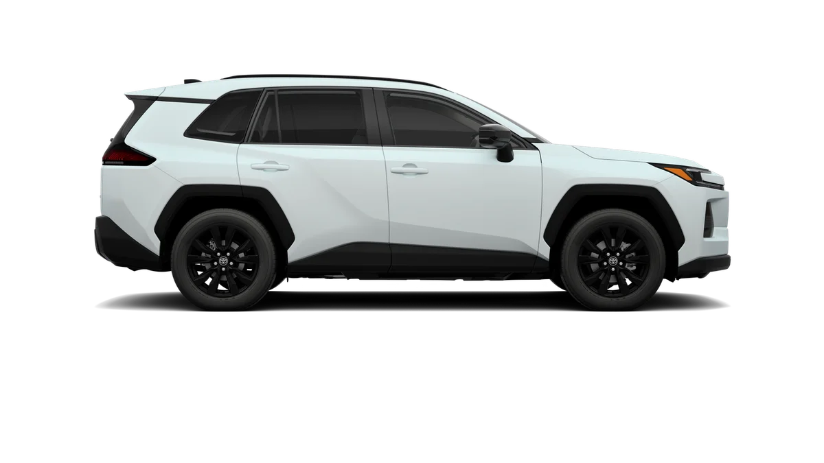 New 2026 Wind Chill Pearl Toyota XLE Premium image 12