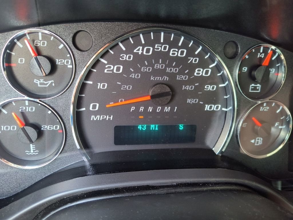 2025 Chevrolet Express Cargo Work Van - Photo 29