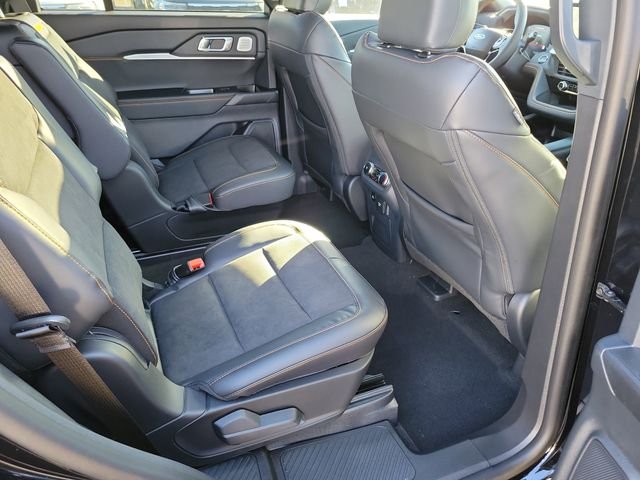 New 2026 Agate Black Metallic Ford Tremor® image 19